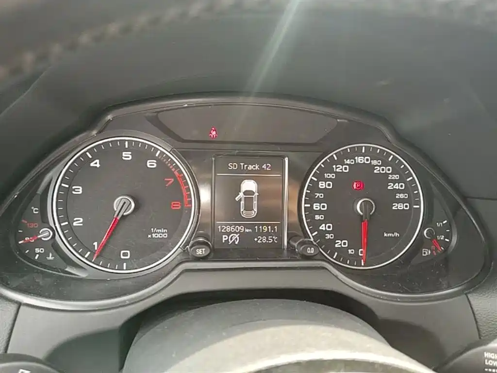 AUDI Q5