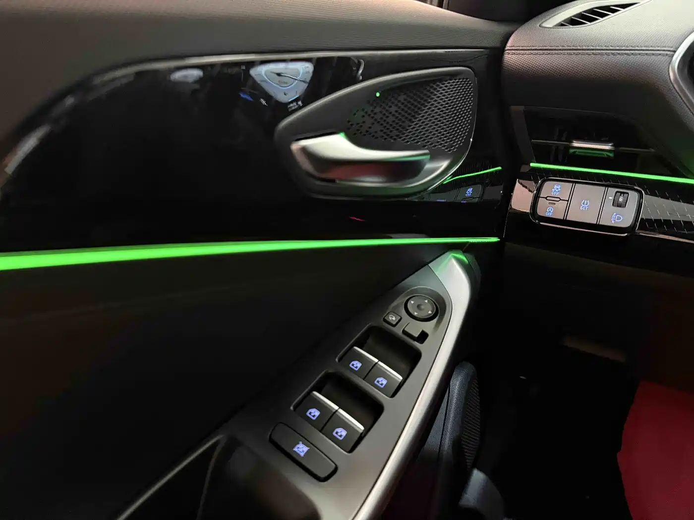 Hyundai Fista 2023 270T N Line DLX Luxury Edition фото 9