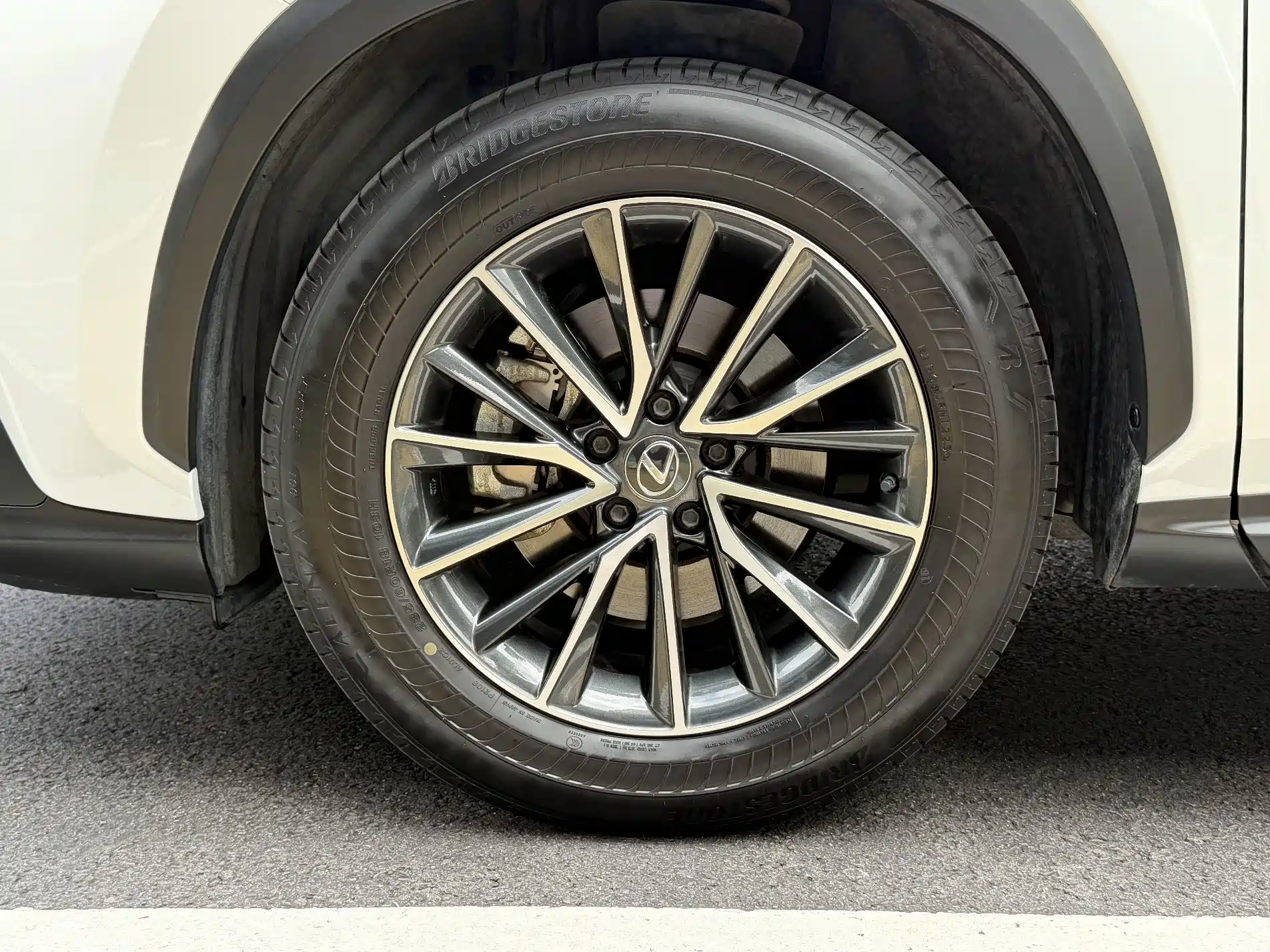 Photo 17 - Lexus NX