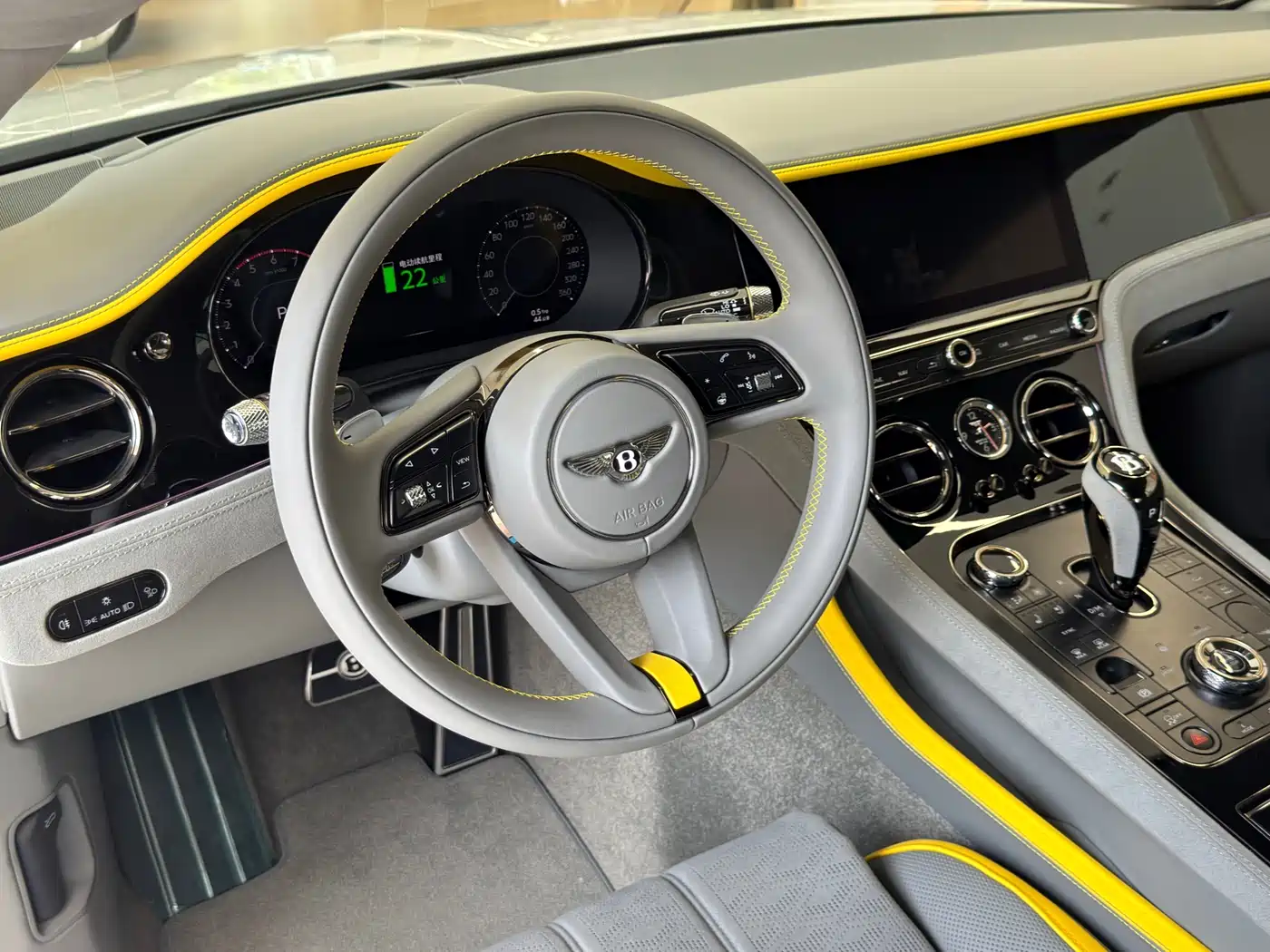 Bentley Continental фото 6