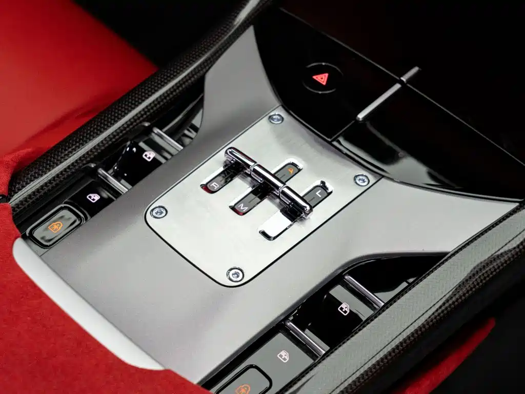 Ferrari Purosangue 2025 2023 6.5L V12