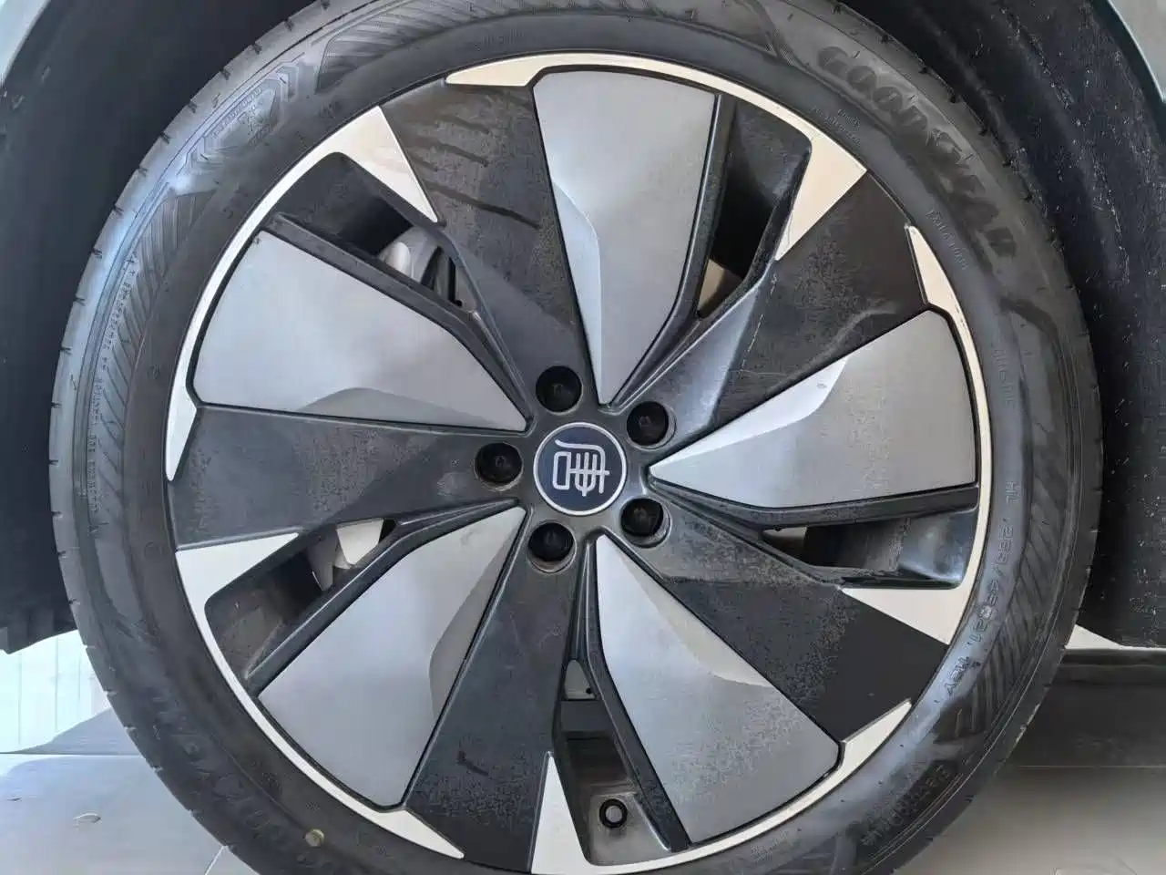 BYD Tang L 2025 DM 175KM Drone Player Edition фото 12