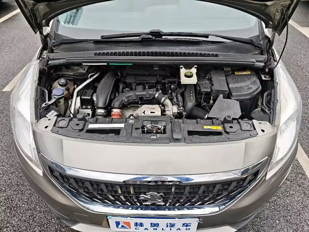 Peugeot 3008 2016 1.6THP Automatic Classic Edition фото 27