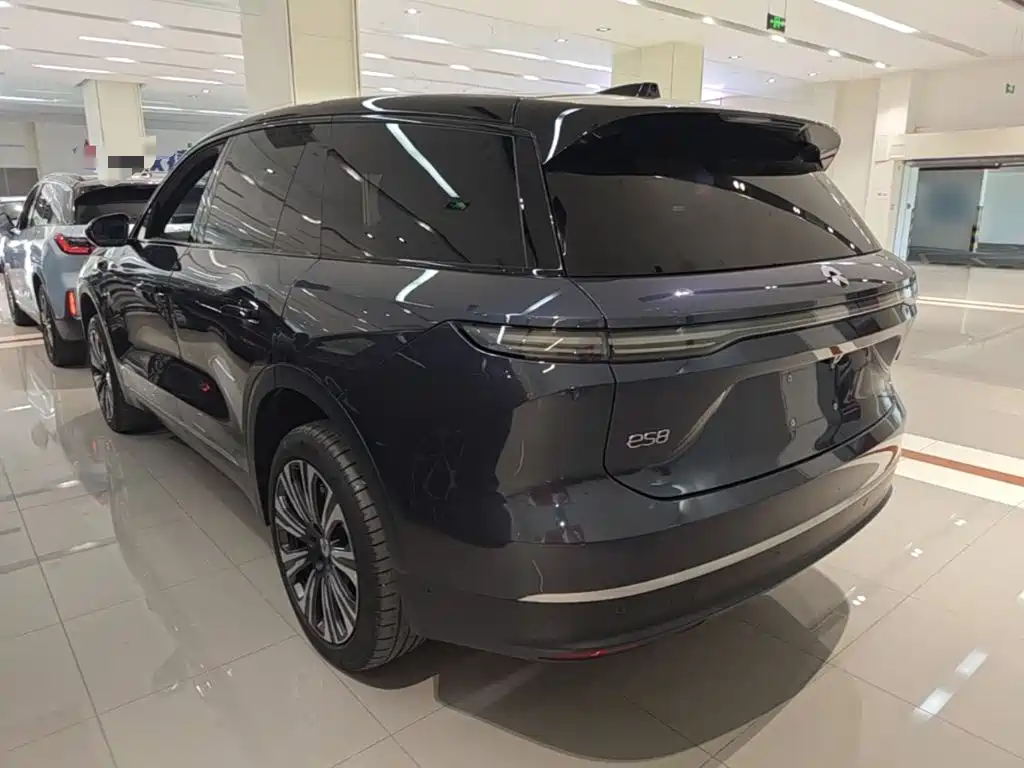 Фото 5 - NIO ES8