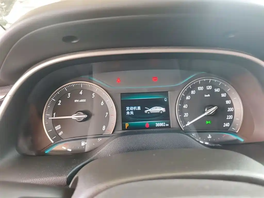 Buick Excelle 2019 15T DCT Connected Elite Type China VI фото 12