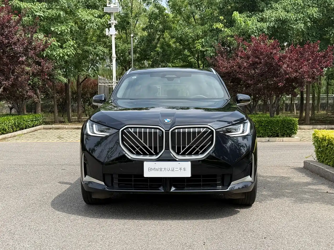BMW X3 2025 xDrive30L Premium Model M Sport Black Package фото 2