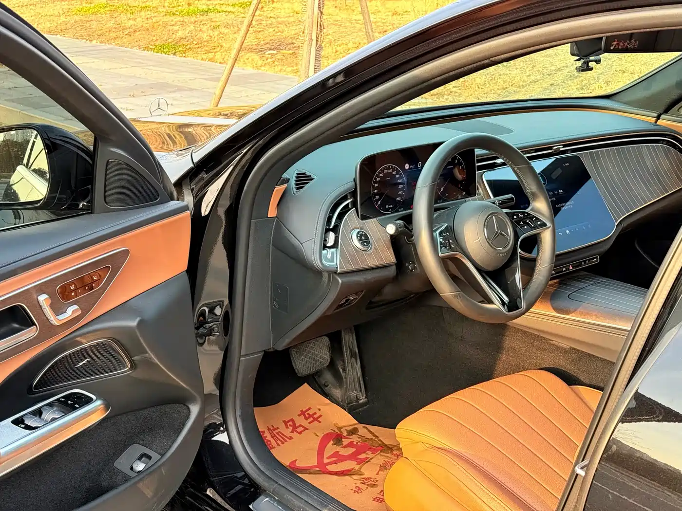 Mercedes-Benz E-Class 2024 E 300 L Fashion фото 5