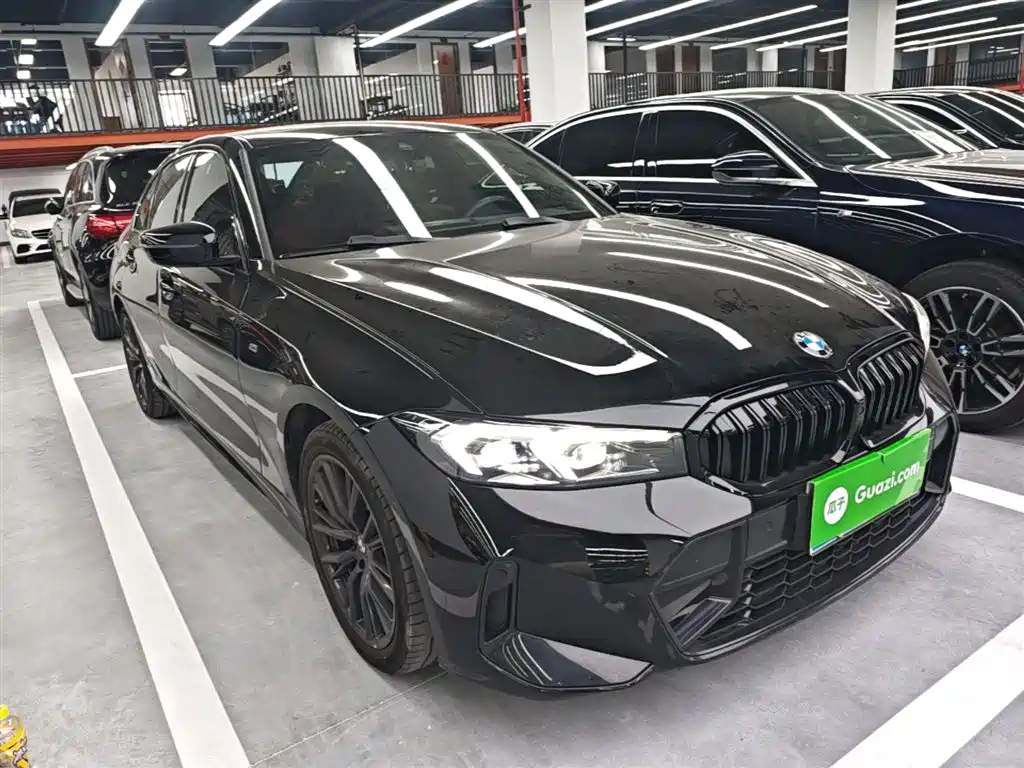 BMW 3 Series 2024 325i M Sport Shadowline Package фото 4