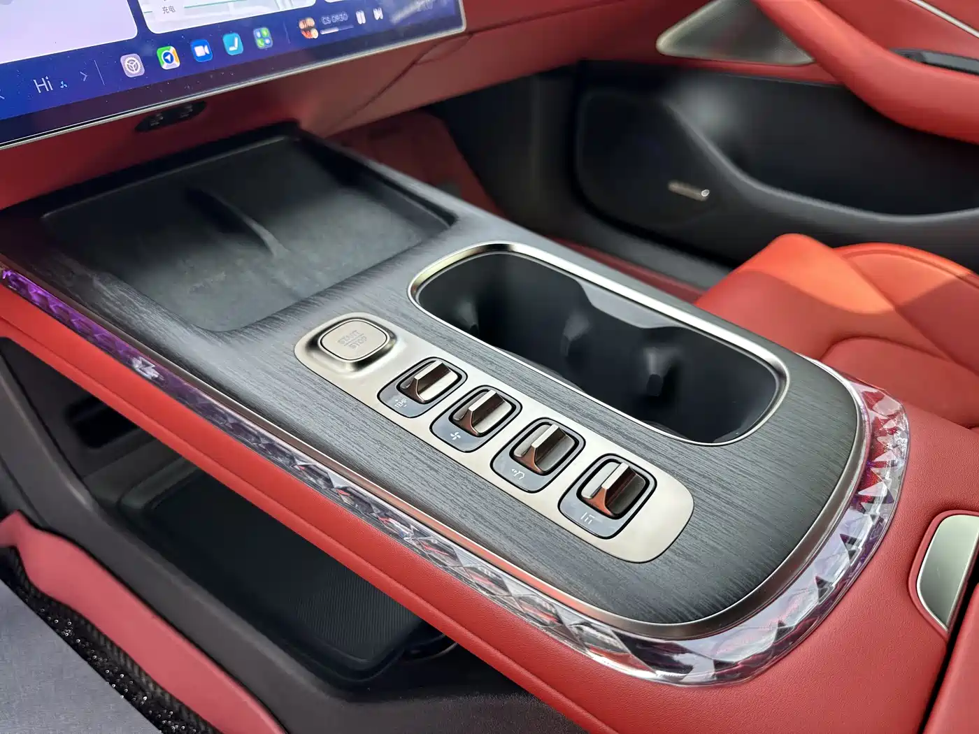 Xiaomi Auto Xiaomi SU7 2024 RWD Ultra Long Range Advanced Smart Driving Pro Edition фото 8