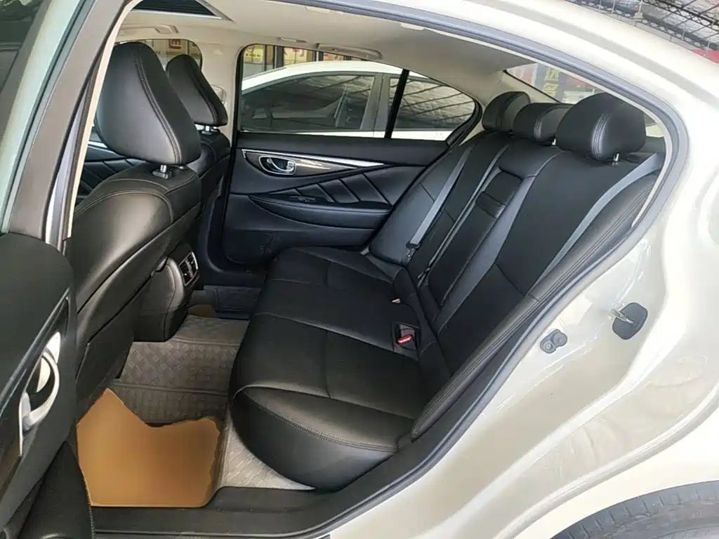 صورة 17 - Infiniti Q50L