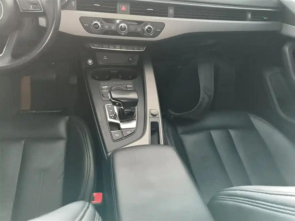 Audi A4L 2018 30th Anniversary 40 TFSI Progressive фото 10