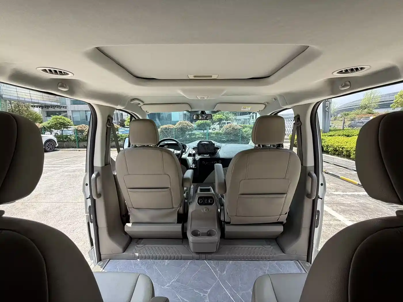 Ford Tourneo 2017 2017 2.0T Automatic Smart Elite Edition