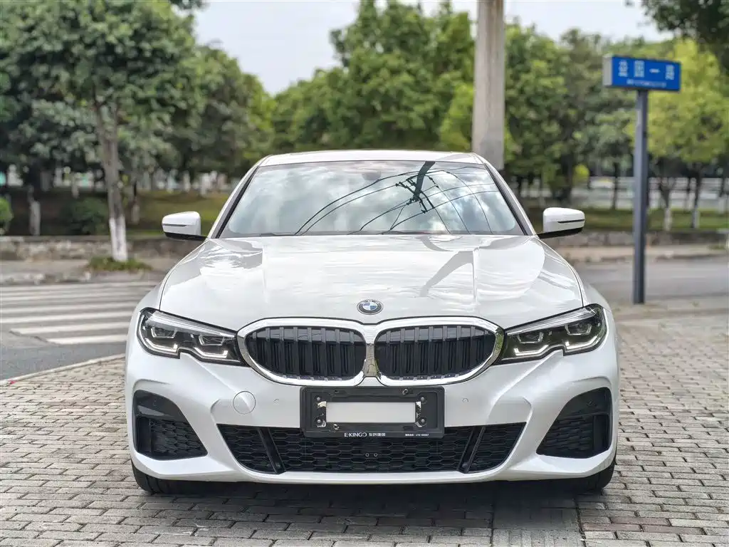 BMW 3 Series 2022 320Li M Sport Package фото 3