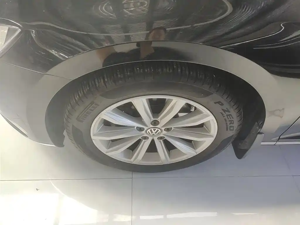 Volkswagen Magotan 2017 330TSI DSG Leading фото 23