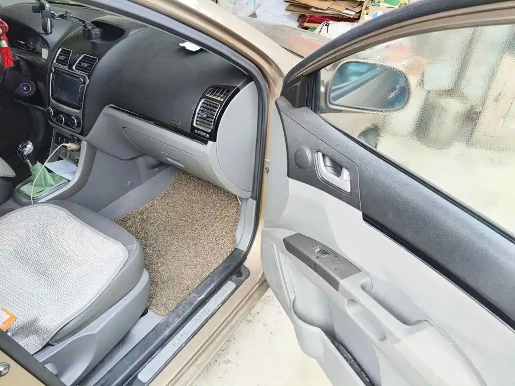 Geely Classic Emgrand 2014 2013 Sedan 1.5L Manual Progressive