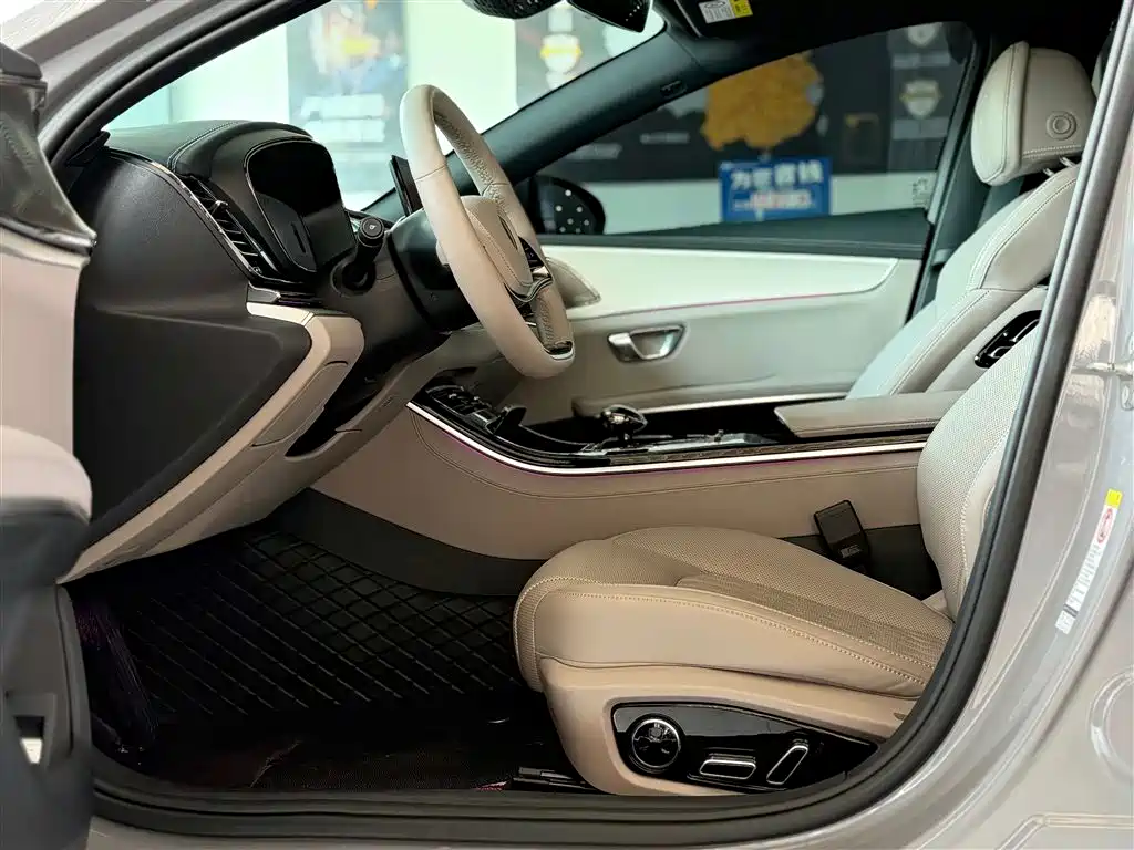 BYD Han 2025 Model EV 605KM Premium Version фото 17