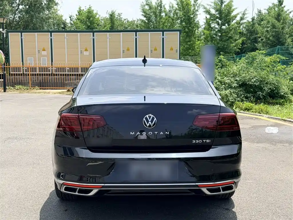 Volkswagen Magotan 2023 Model 2 Million Commemorative Edition 330TSI DSG Luxury фото 10
