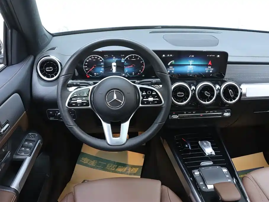 Mercedes-Benz GLB 2022 Model GLB 200 Dynamic Edition фото 27
