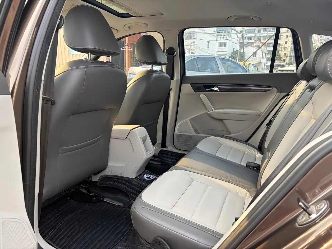 Volkswagen Lavida Tour 2013 1.4TSI Automatic Comfort фото 10