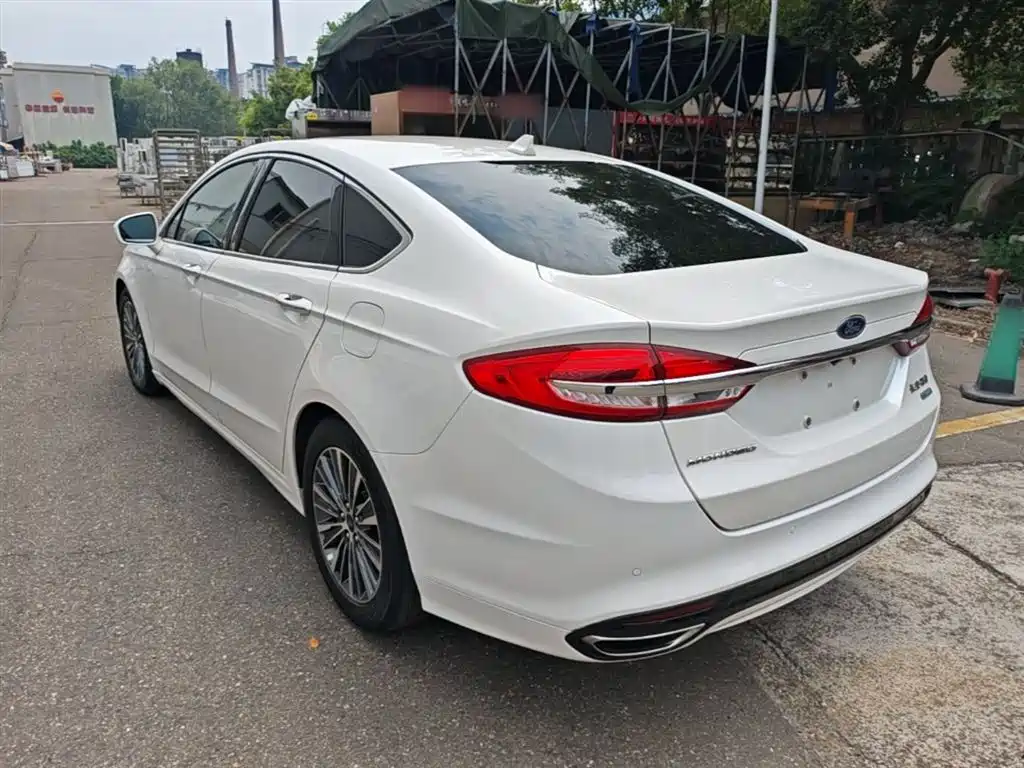 FORD MONDEO