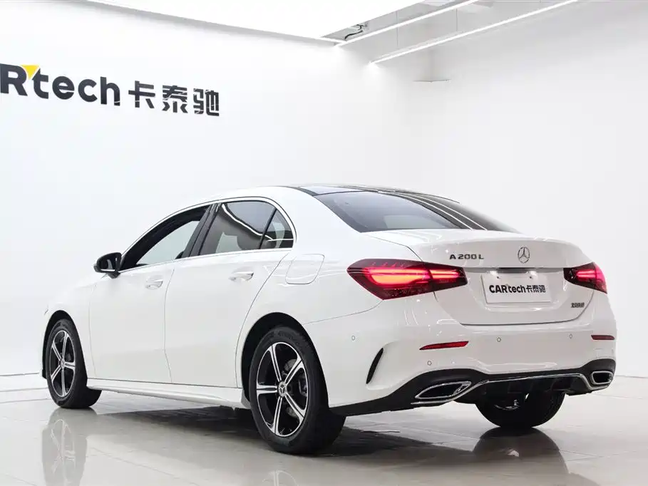 Mercedes-Benz A-Class 2024 A 200 L Fashion Edition фото 8