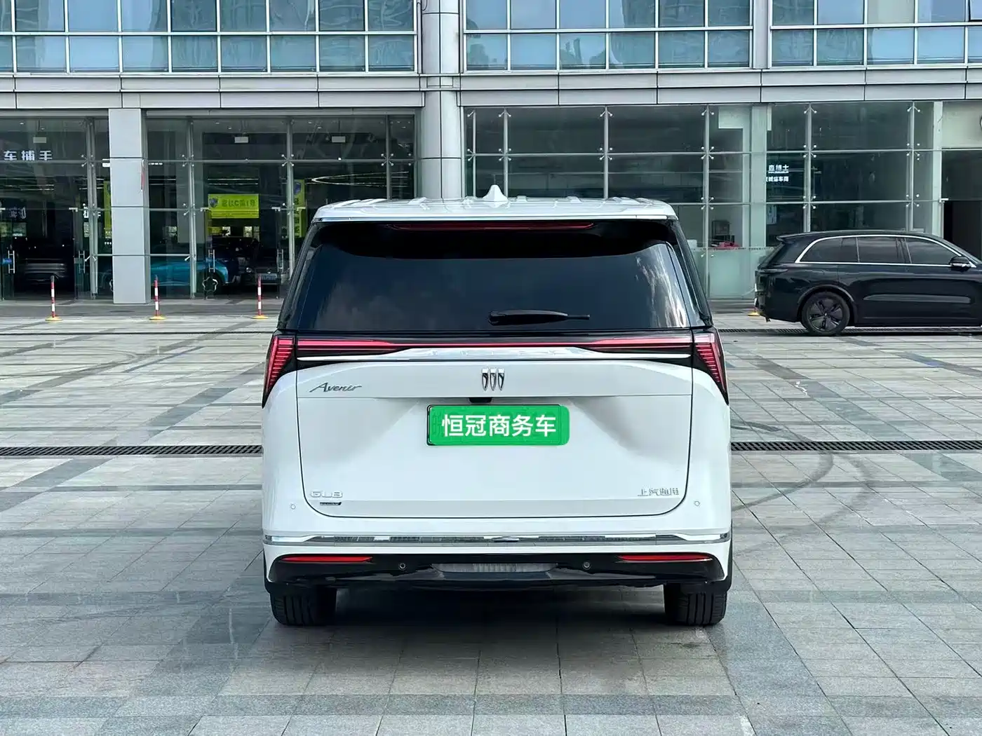 BUICK GL8 NEW ENERGY