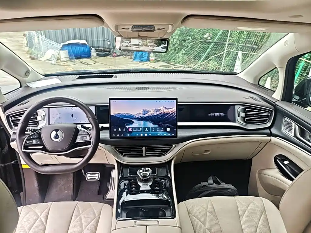 Denza D9 2026 2025 Model DM-i Smart Drive Edition 1020 AWD Flagship