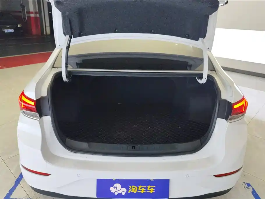 Buick Excelle 2021 Facelift 1.3T Auto Mild Hybrid Elite фото 4