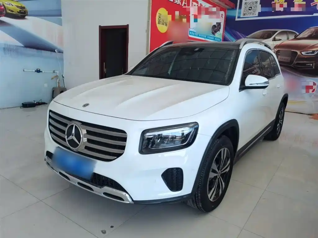 MERCEDES-BENZ GLB