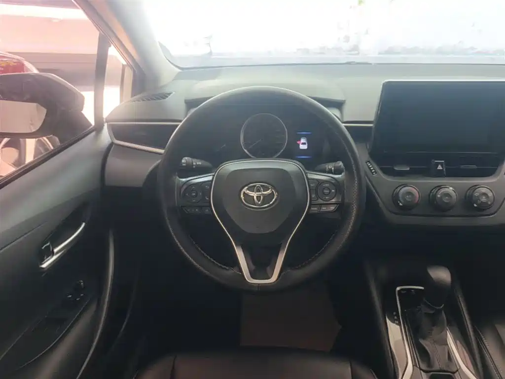 Toyota Corolla 2021 TNGA 1.5L CVT Pioneer Edition фото 17