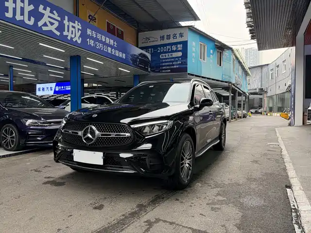 MERCEDES-BENZ GLC