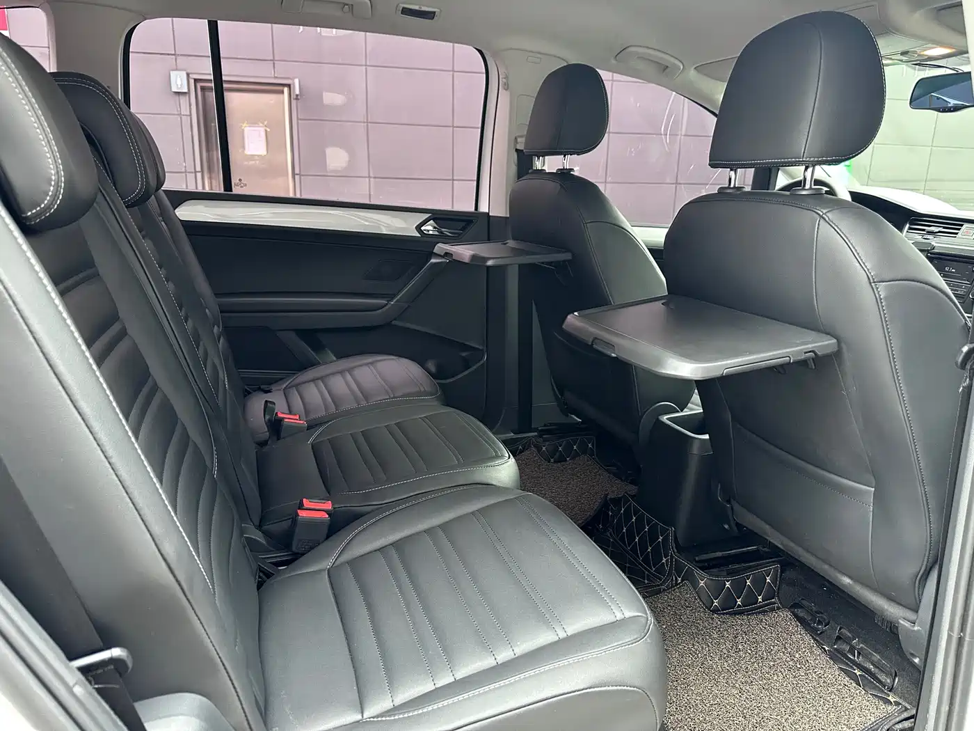 Volkswagen Touran 2018 Touran L 280TSI DSG Trendline 7-seater China V фото 19