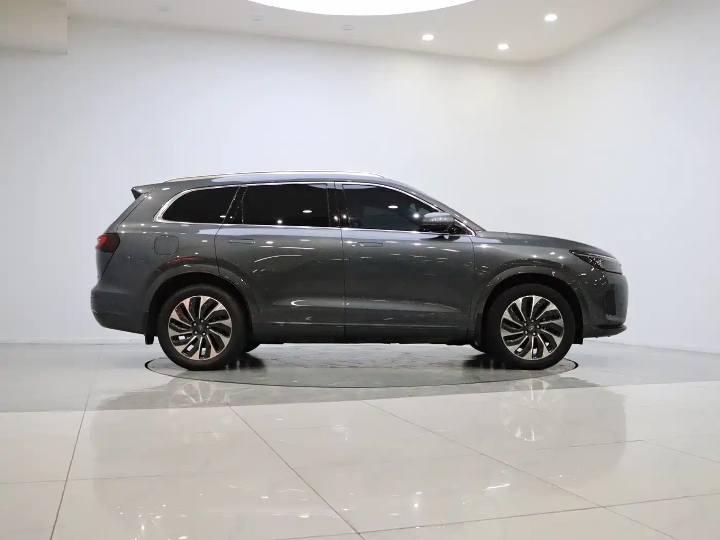 AITO Wenjie AITO M7 2022 1.5T RWD Comfort Edition фото 7