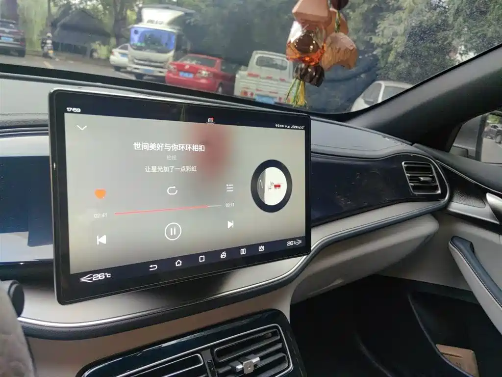 BYD Qin PLUS 2021 DM-i 55KM Flagship фото 6