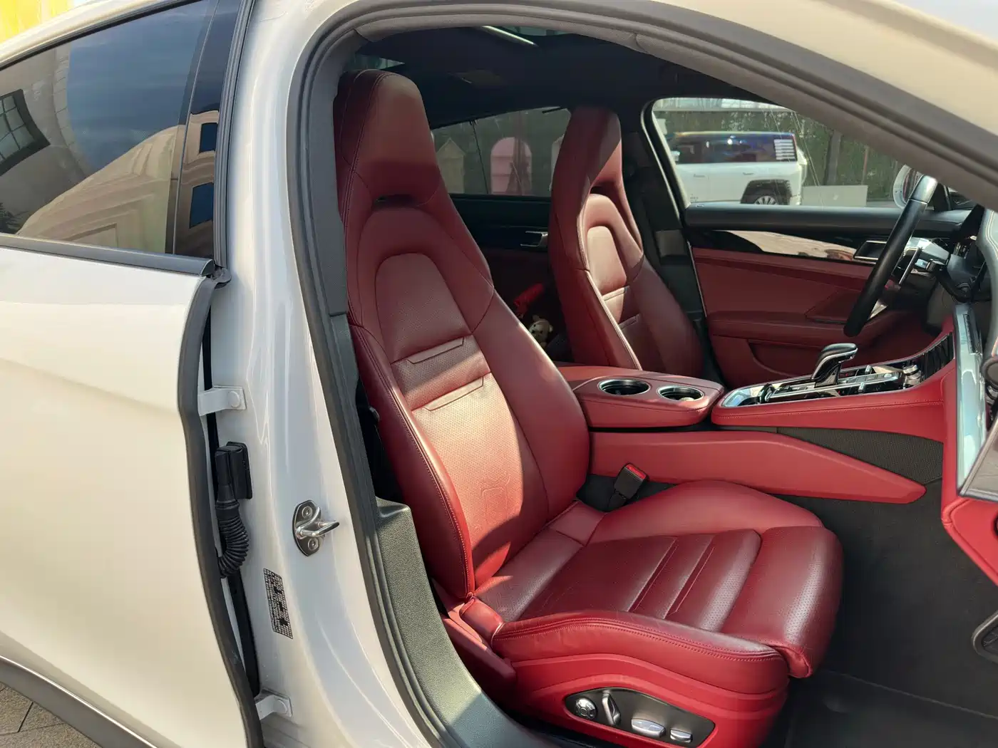 Porsche Panamera 2017 Panamera 4 Executive Long Wheelbase 3.0T фото 14