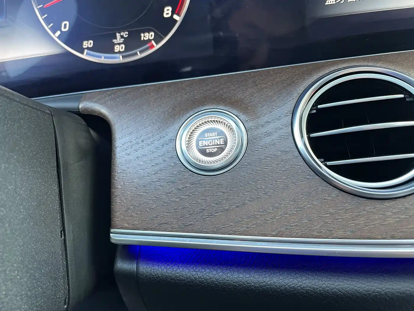 Mercedes-Benz E-Class 2017 E 200 L 4MATIC фото 23