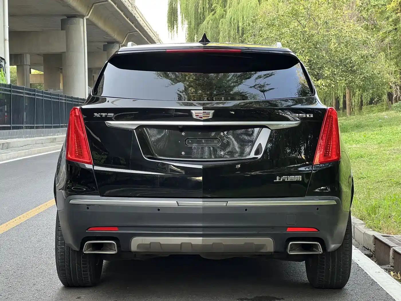 Cadillac XT5 2016 2016 25T Luxury Model