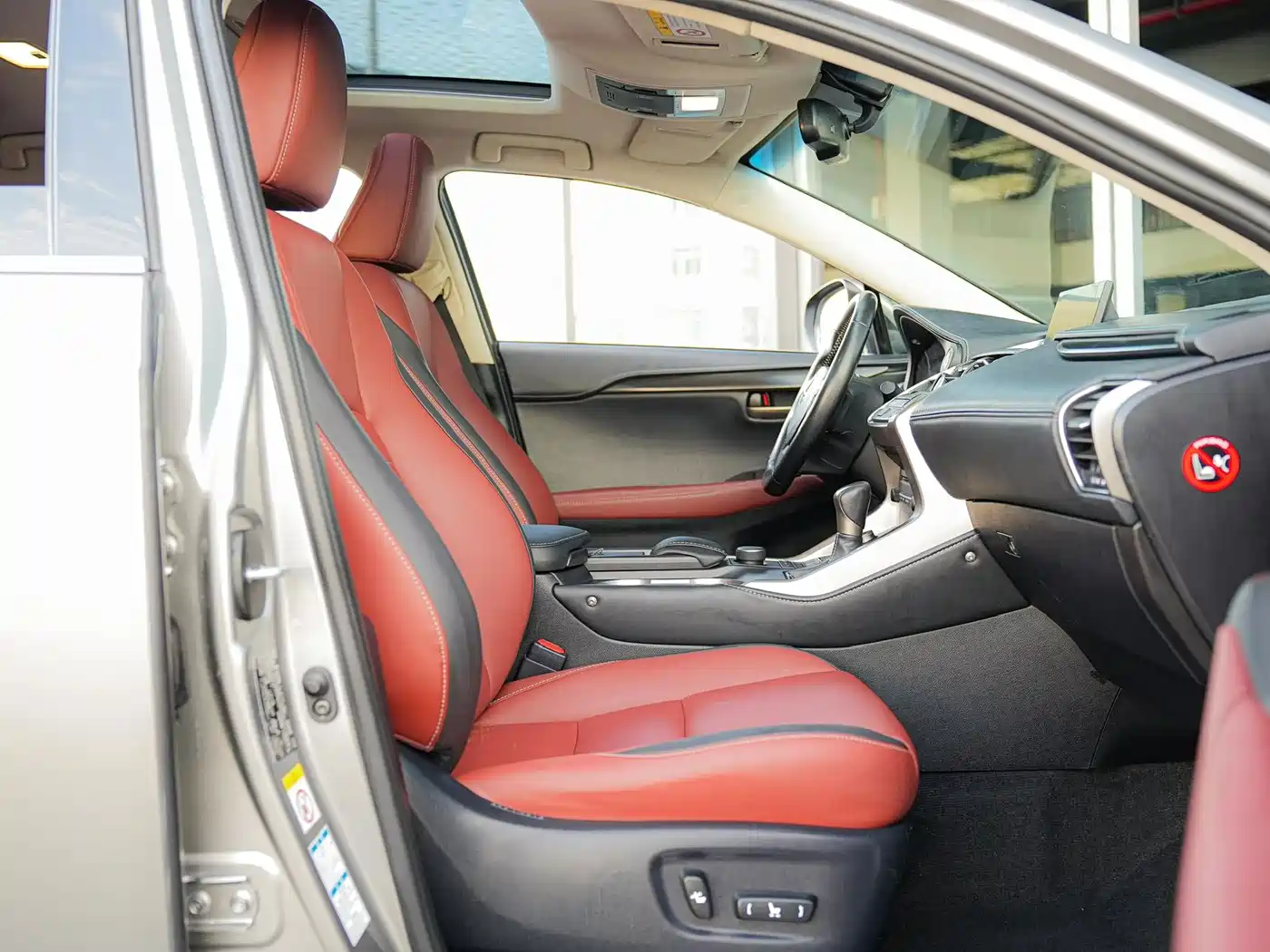 Lexus NX 2016 200 AWD F Sport фото 9