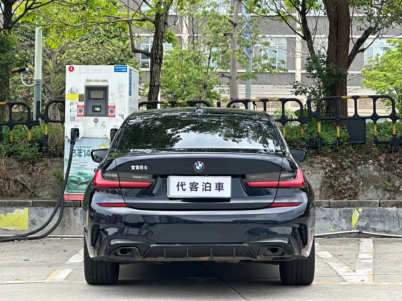BMW 3 Series 2021 325Li M Sport Night Edition фото 7