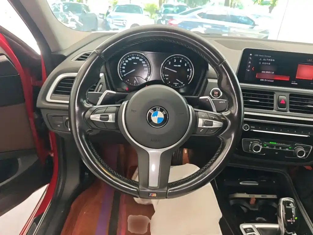 Фото 11 - BMW 1 Series