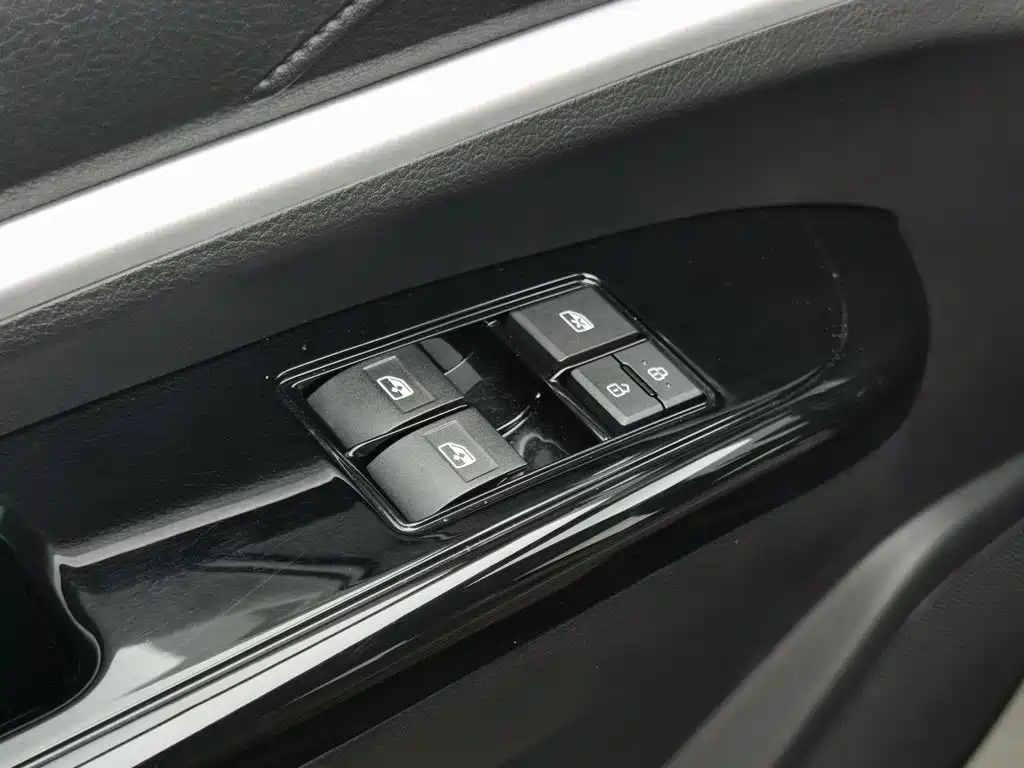 Фото 9 - Dongfeng Fengxing Lingzhi