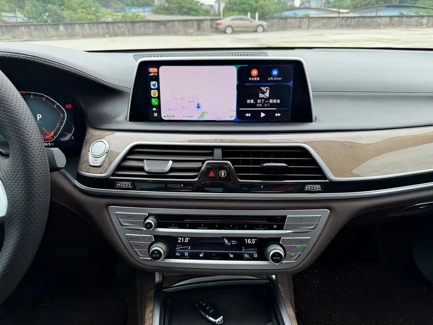 BMW 7 Series 2019 740Li Leading Luxury Package фото 15