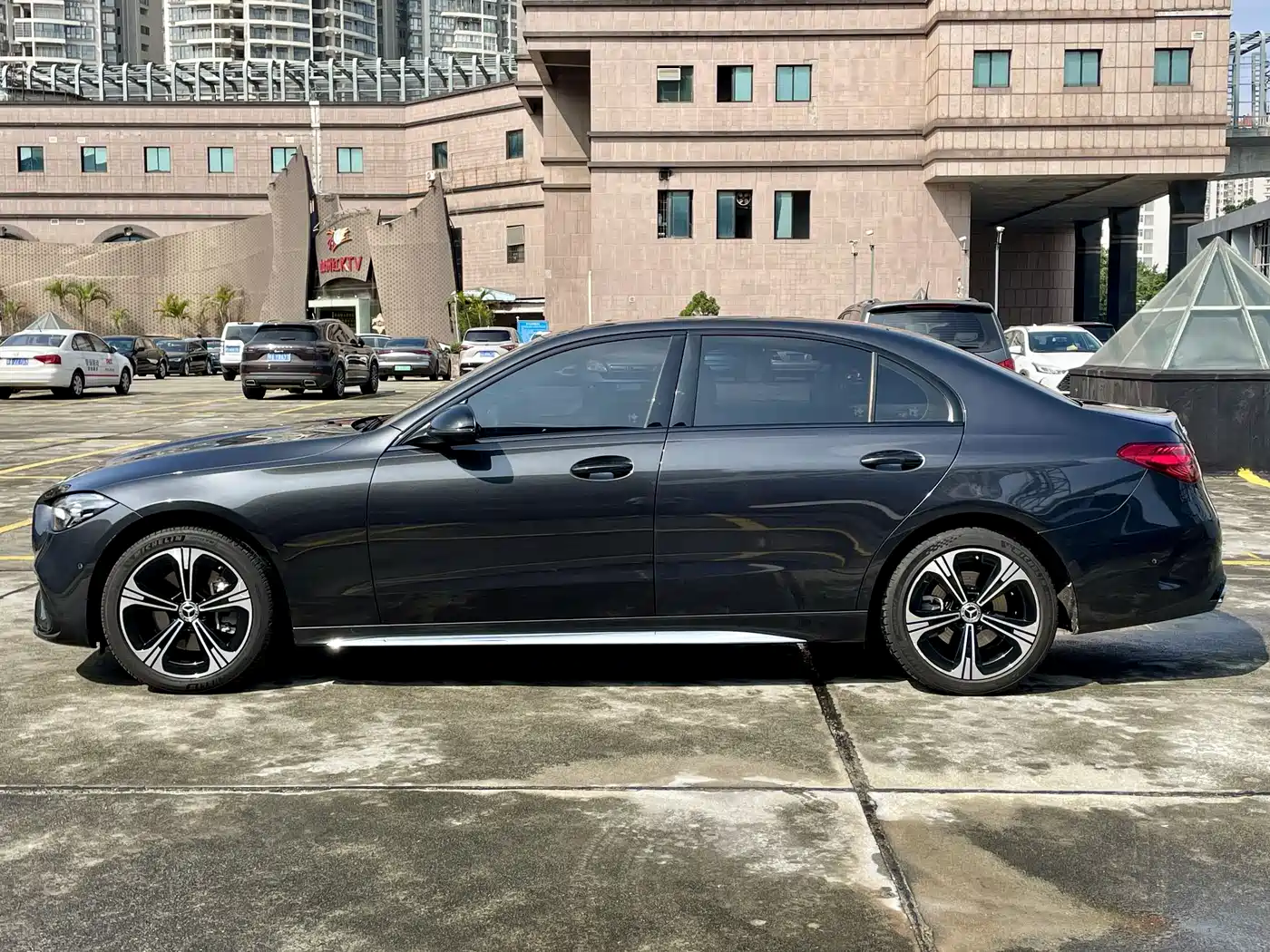 Mercedes-Benz C-Class 2022 C 260 L Night Sport Edition фото 23