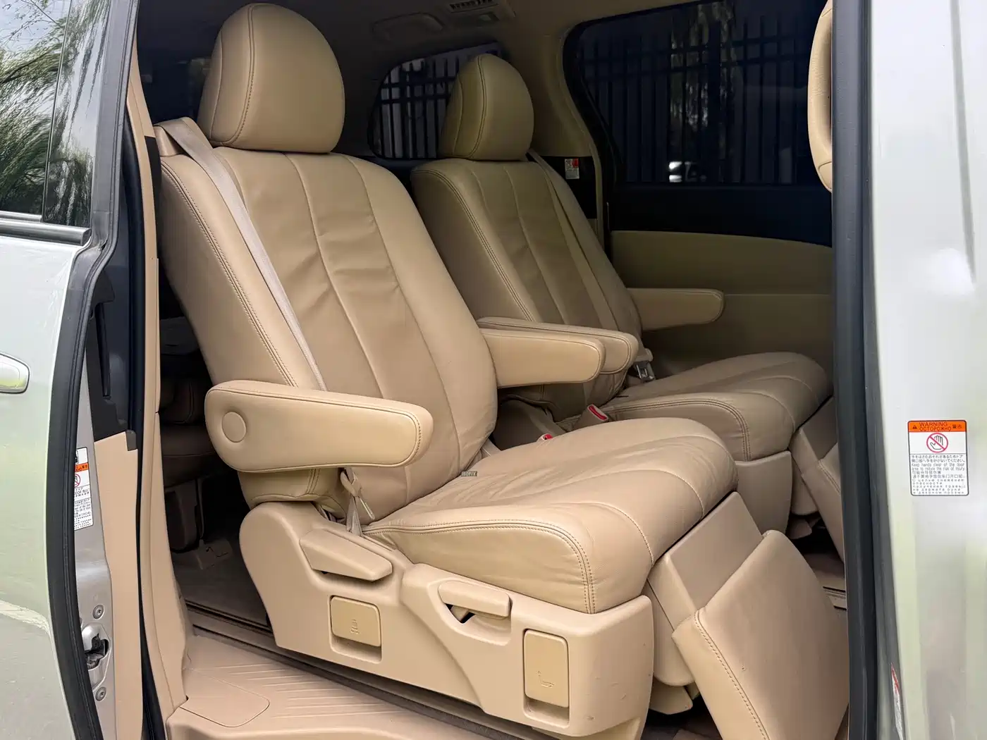 Фото 6 - Toyota Previa