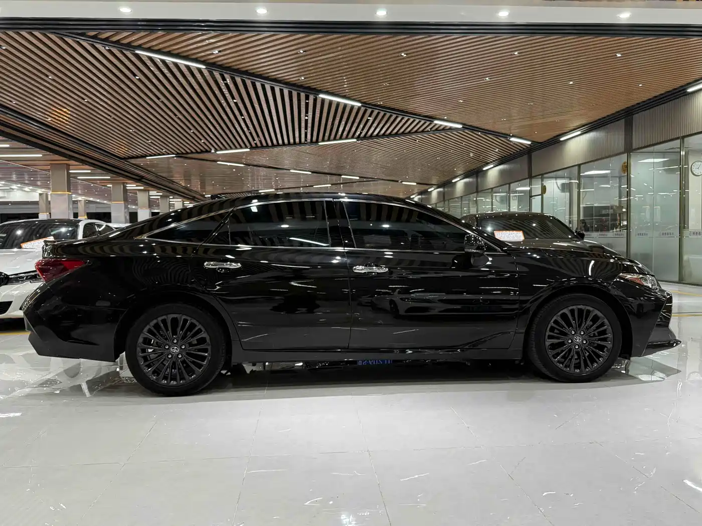 Toyota Avalon 2019 2.5L Touring Premium (China V) фото 7