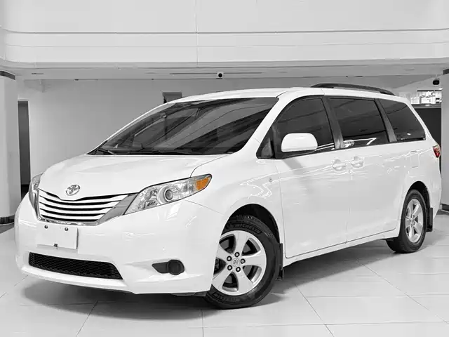 TOYOTA SIENNA