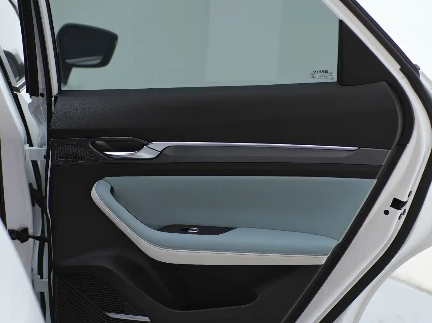 Geely Emgrand S 2022 2022 1.4T CVT Crossover Player