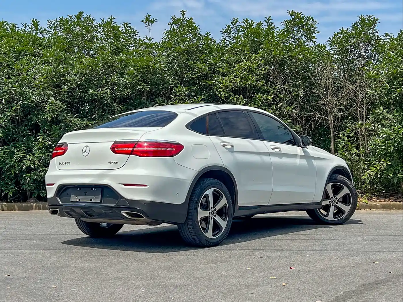 Mercedes-Benz GLC Coupe 2019 GLC 200 4MATIC Coupe SUV фото 4