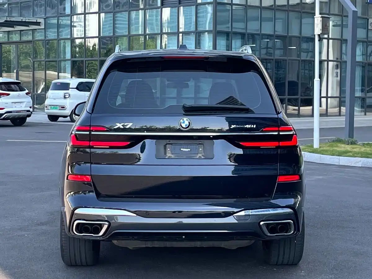 BMW X7 2023 xDrive40i Exclusive M Sport Package фото 6