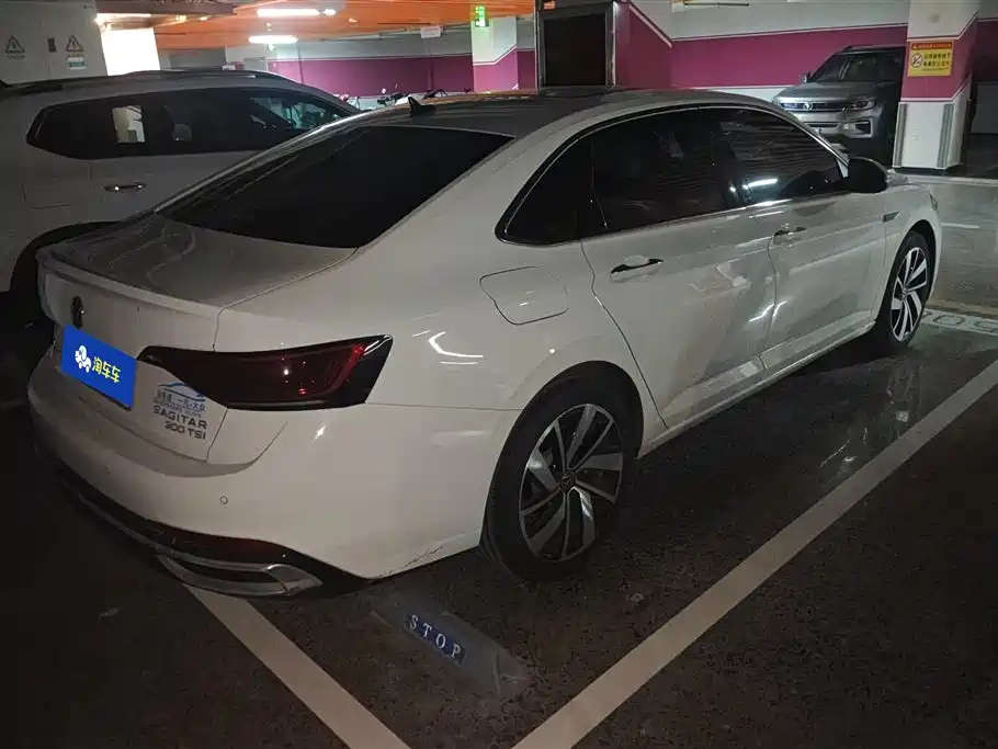 Volkswagen Sagitar 2023 300TSI DSG Surpassing Edition фото 3